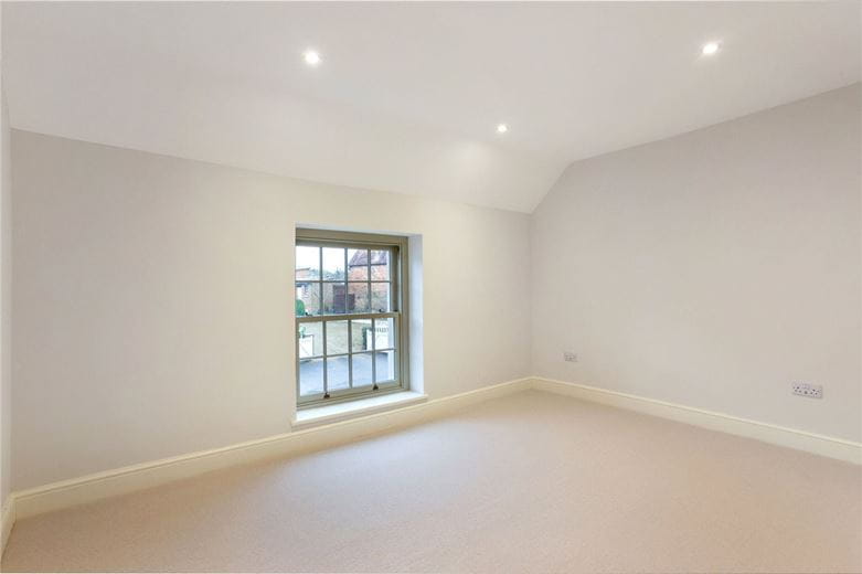 4 bedroom house, High Street, West Lavington SN10 - Available