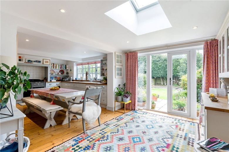 3 bedroom house, St. Johns Close, Marlborough SN8 - Sold STC