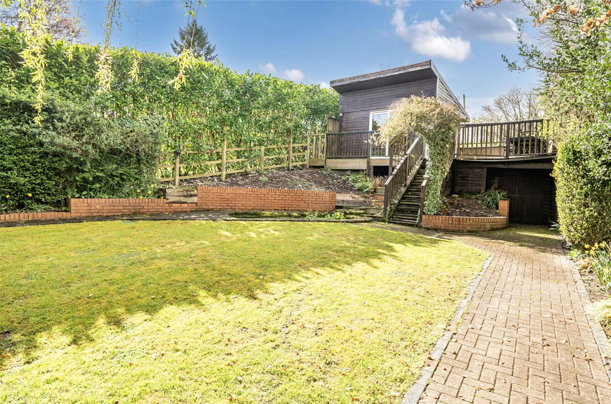 3 bedroom cottage, Wilton, Marlborough SN8 - Available