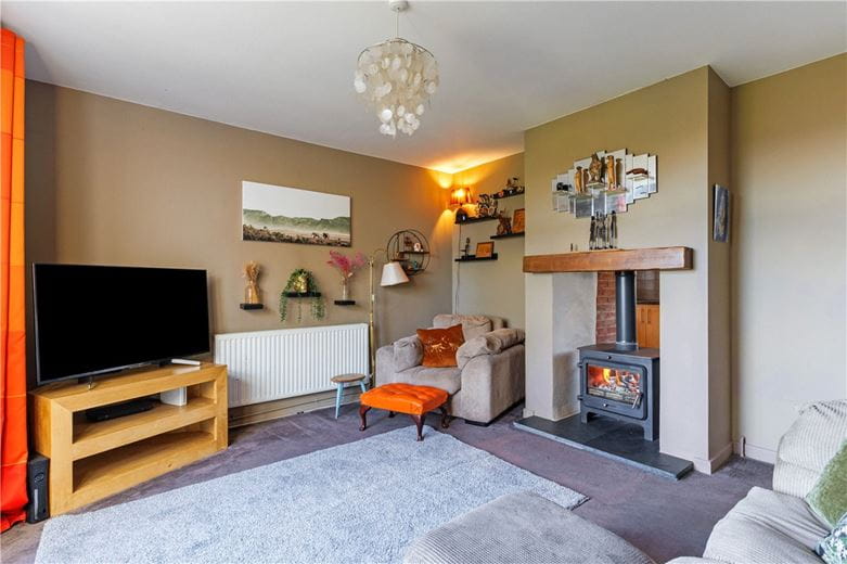 4 bedroom house, Pipers Piece, Herd Street SN8 - Available