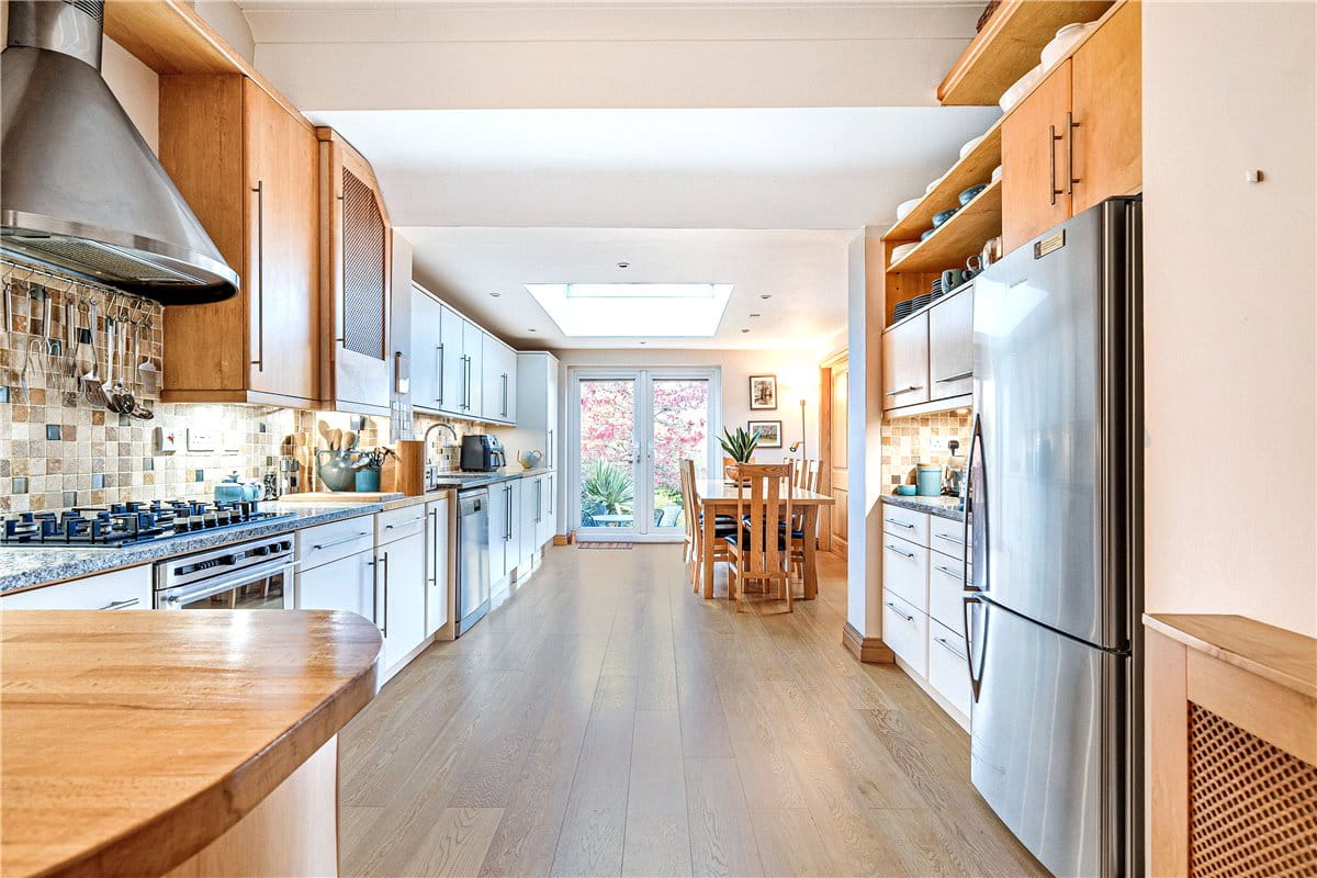 4 bedroom house, High Street, Manton SN8 - Available