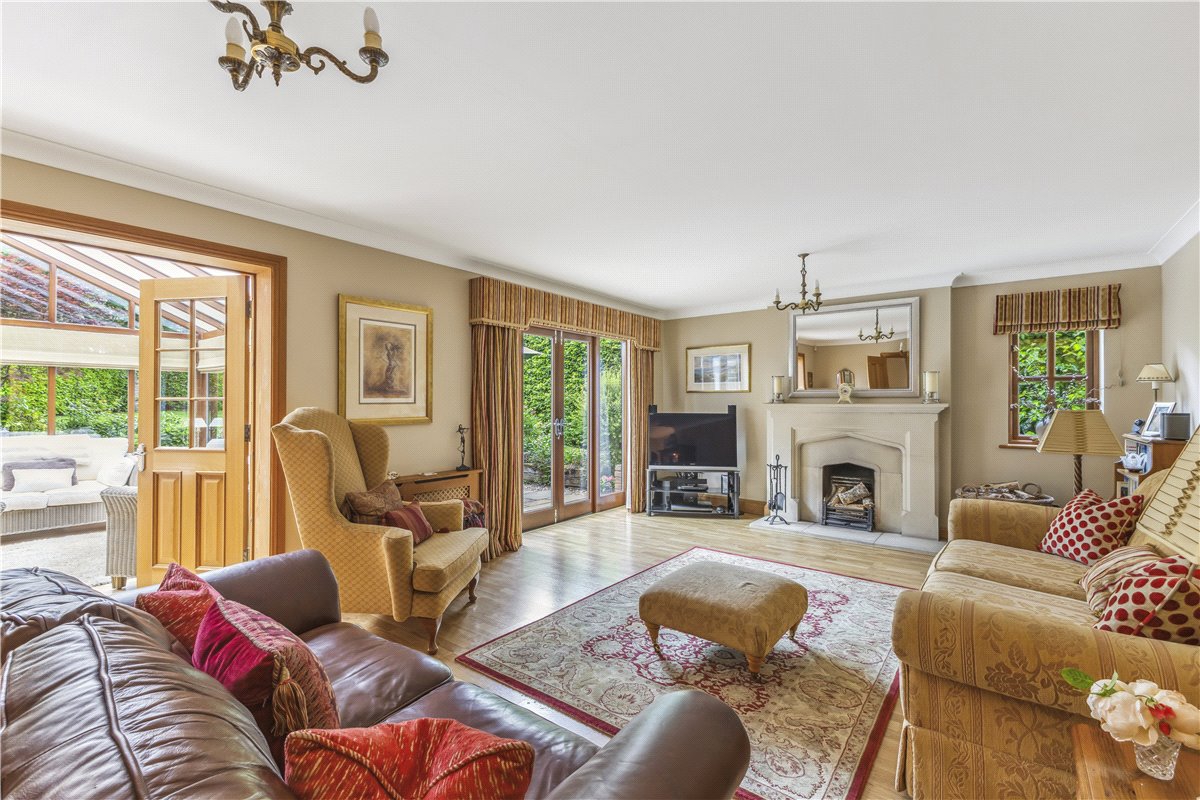 5 bedroom house, Netherstreet, Bromham SN15 - Available