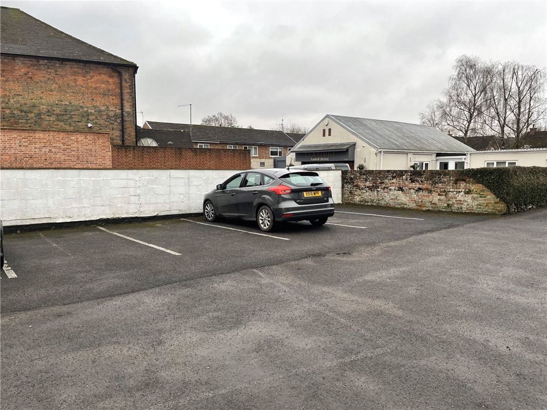  bedroom , The Parade, Marlborough SN8 - Sold STC