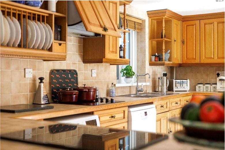 4 bedroom house, Pall Mall, Burbage SN8 - Available