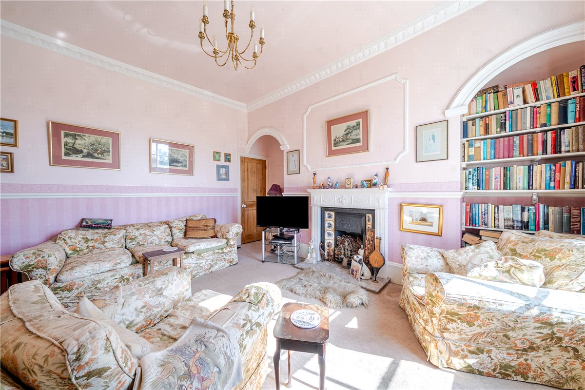 2 bedroom house, The Green, Marlborough SN8 - Sold STC