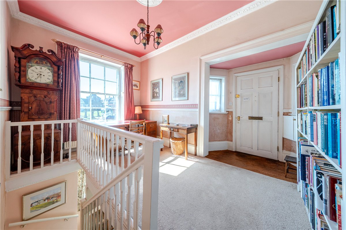 2 bedroom house, The Green, Marlborough SN8 - Sold STC