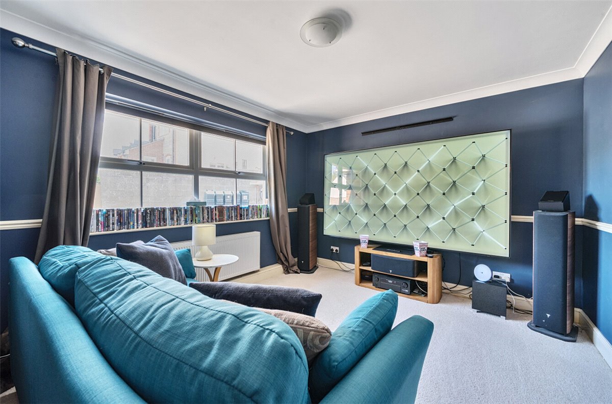 5 bedroom house, Studley Corner, Studley SN11 - Sold