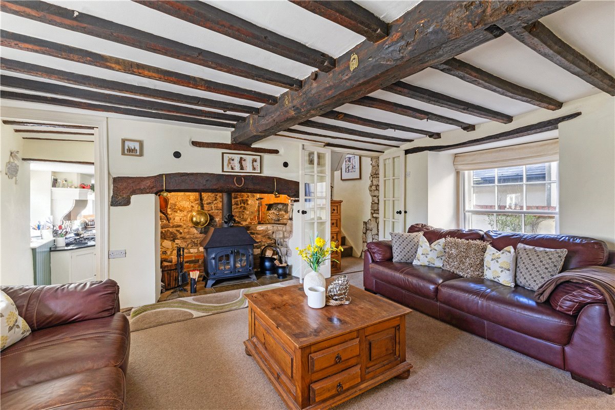 4 bedroom cottage, Church Road, Wanborough SN4 - Available