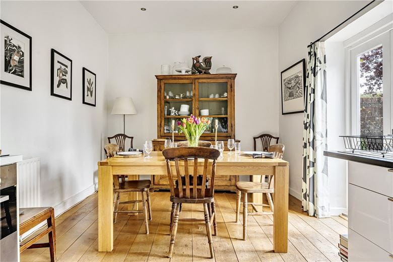 4 bedroom house, High Street, Urchfont SN10 - Available