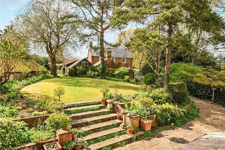 4 bedroom house, High Street, Urchfont SN10 - Available