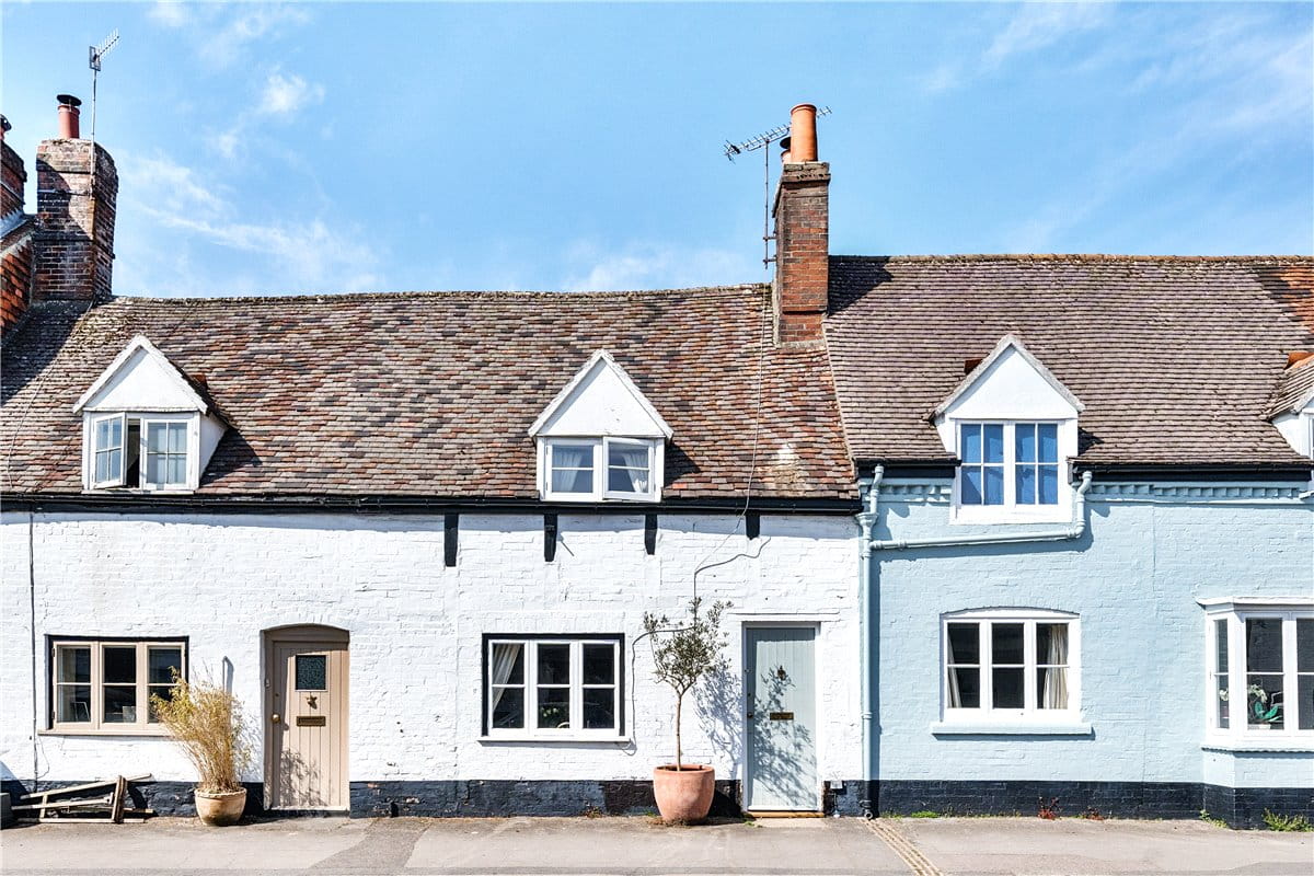 2 bedroom cottage, St. Martins, Marlborough SN8 - Sold STC