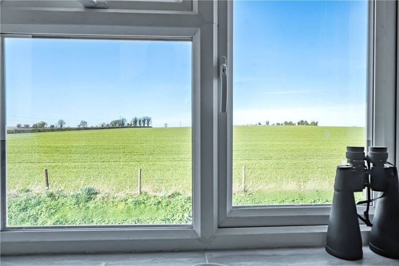 2 bedroom cottage, Broad Street, Beechingstoke SN9 - Available