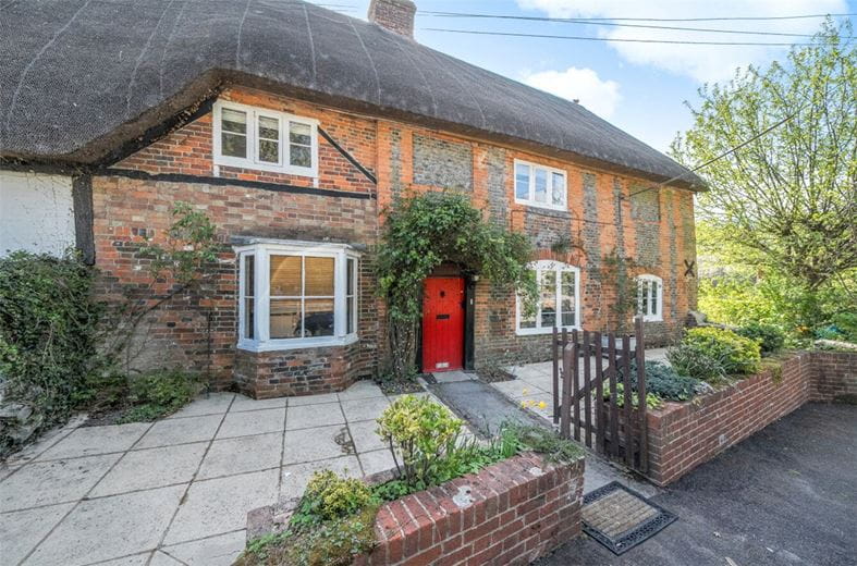 4 bedroom house, Oare, Marlborough SN8 - Available
