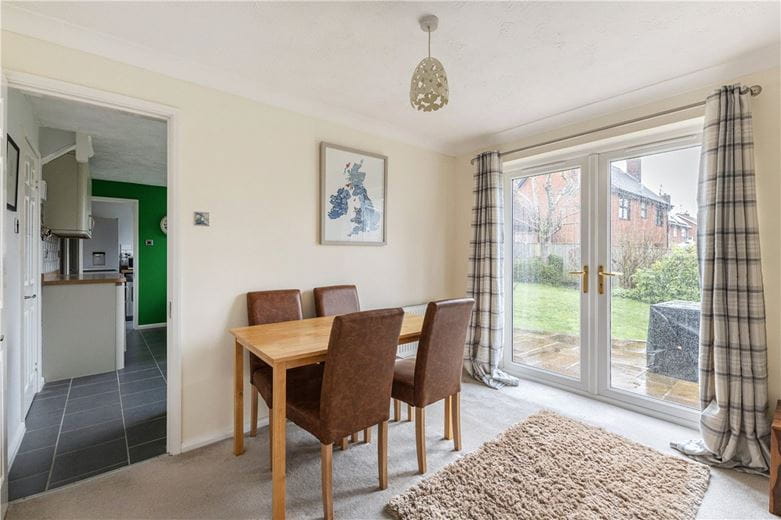 4 bedroom house, Davies Close, Marlborough SN8 - Available