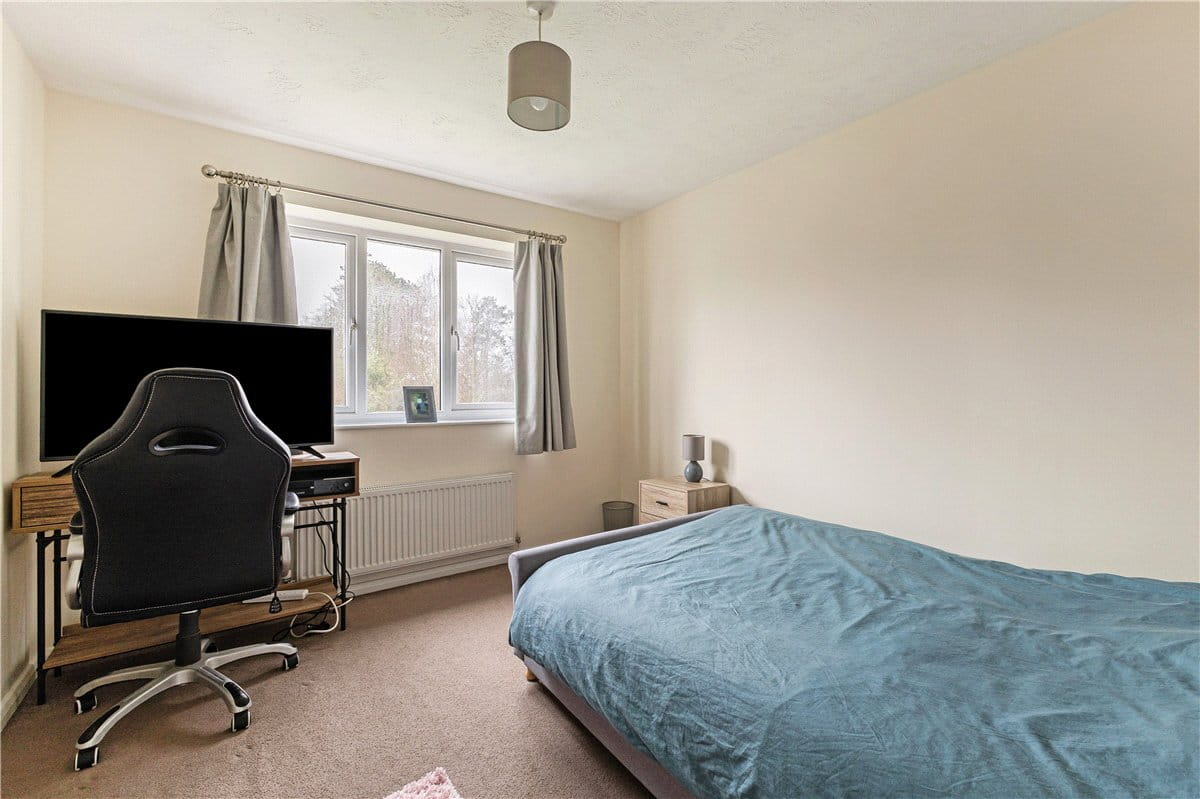 4 bedroom house, Davies Close, Marlborough SN8 - Available