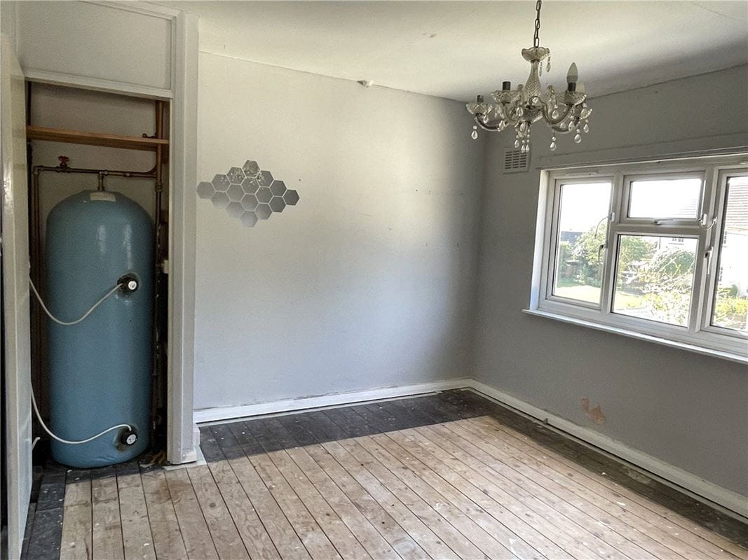 3 bedroom house, Bondfields, Woodborough SN9 - Sold STC