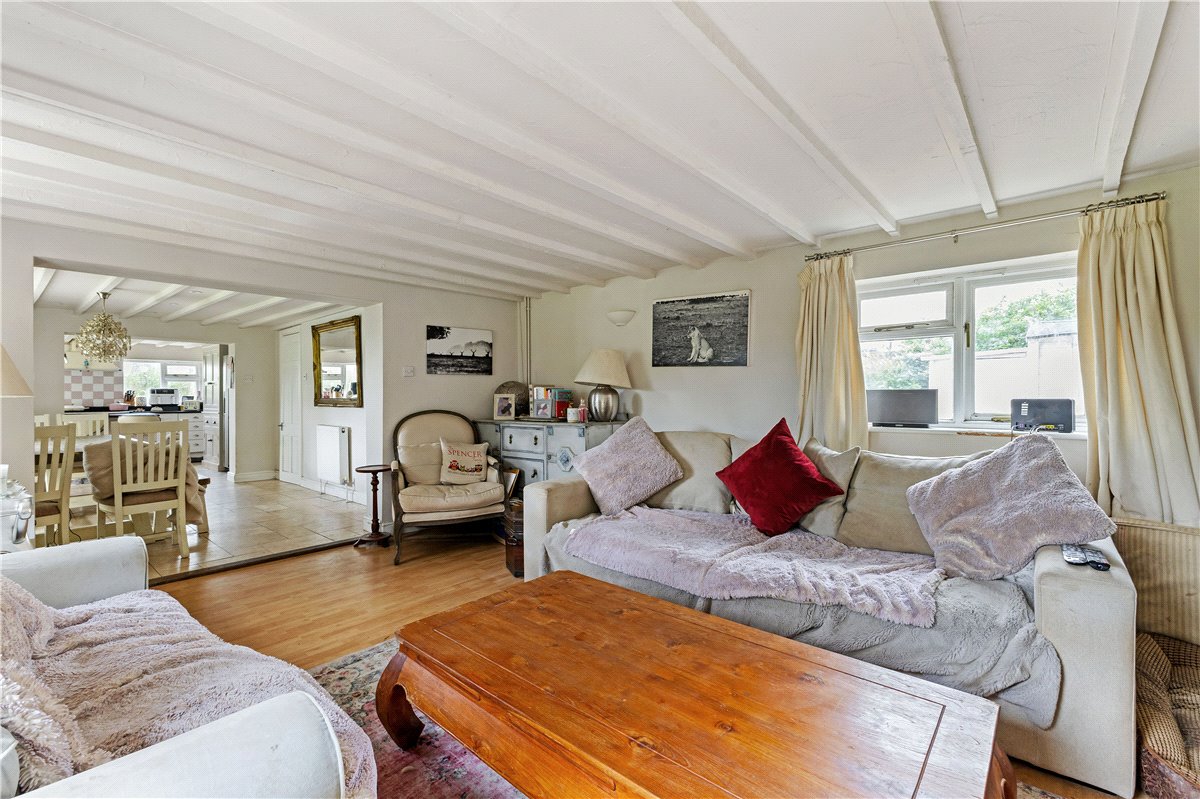 4 bedroom house, Knowle, Pewsey SN9 - Available