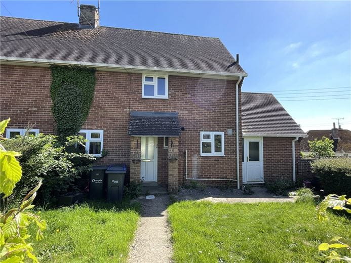 2 bedroom house, Swans Close, Ramsbury SN8 - Sold