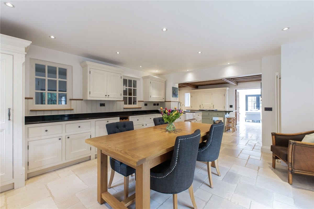 4 bedroom house, Broome Manor Lane, Swindon SN3 - Sold STC