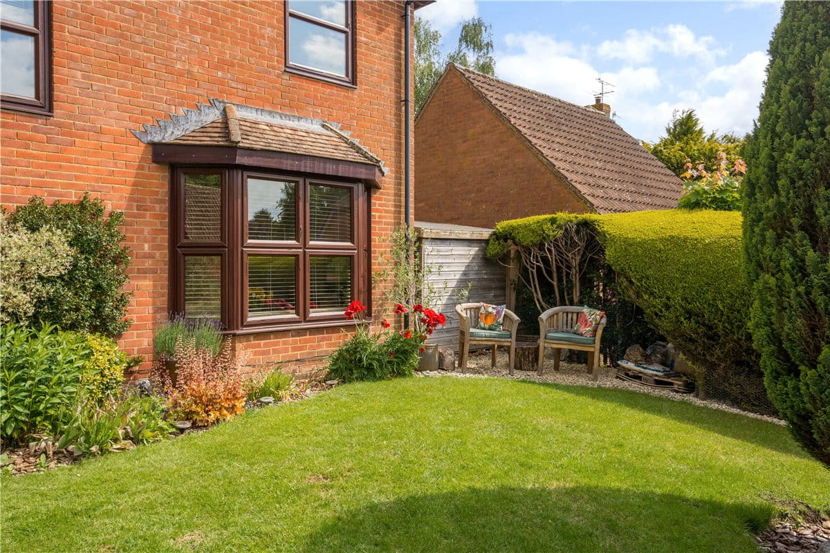 4 bedroom house, Hughes Close, Marlborough SN8 - Available