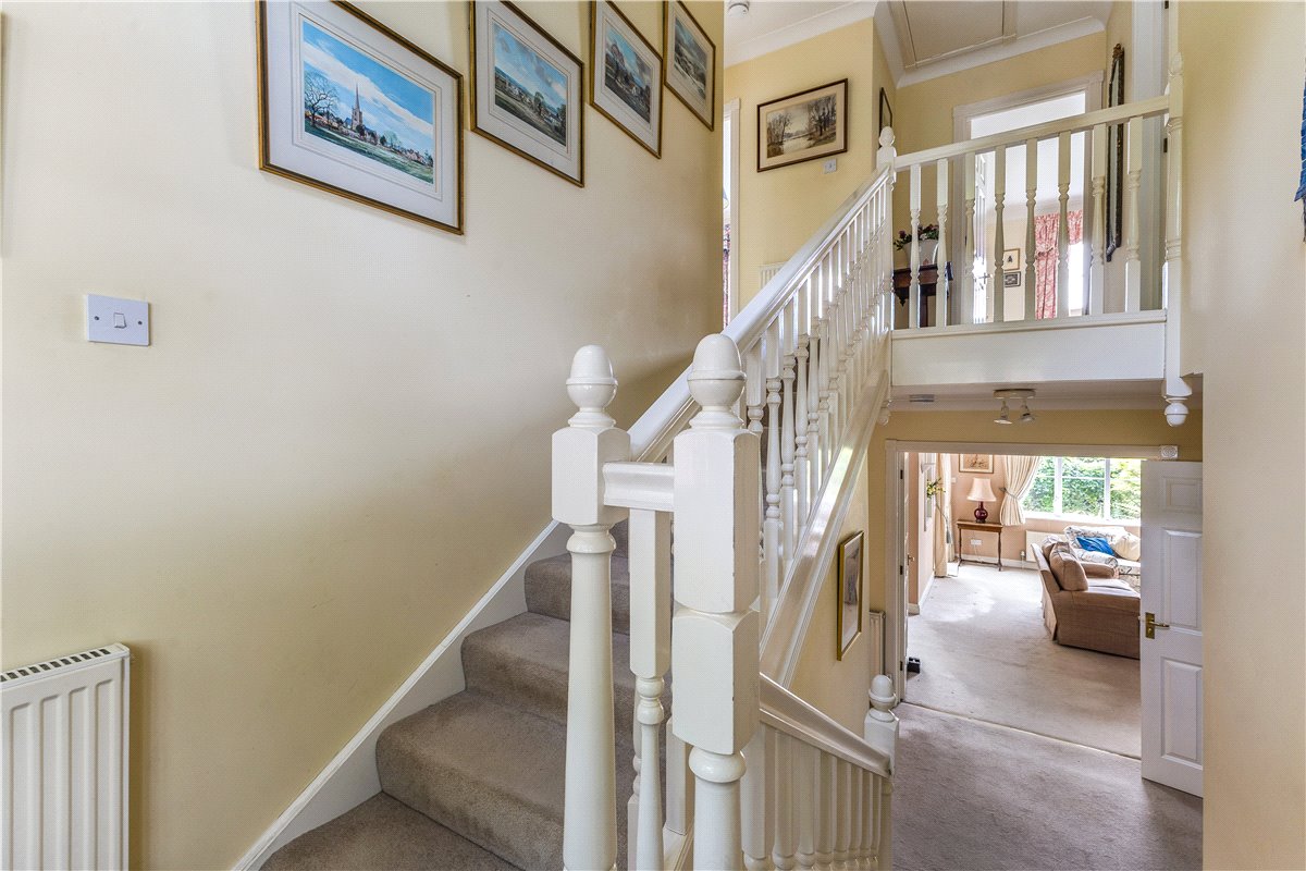 3 bedroom house, Back Lane, Marlborough SN8 - Available