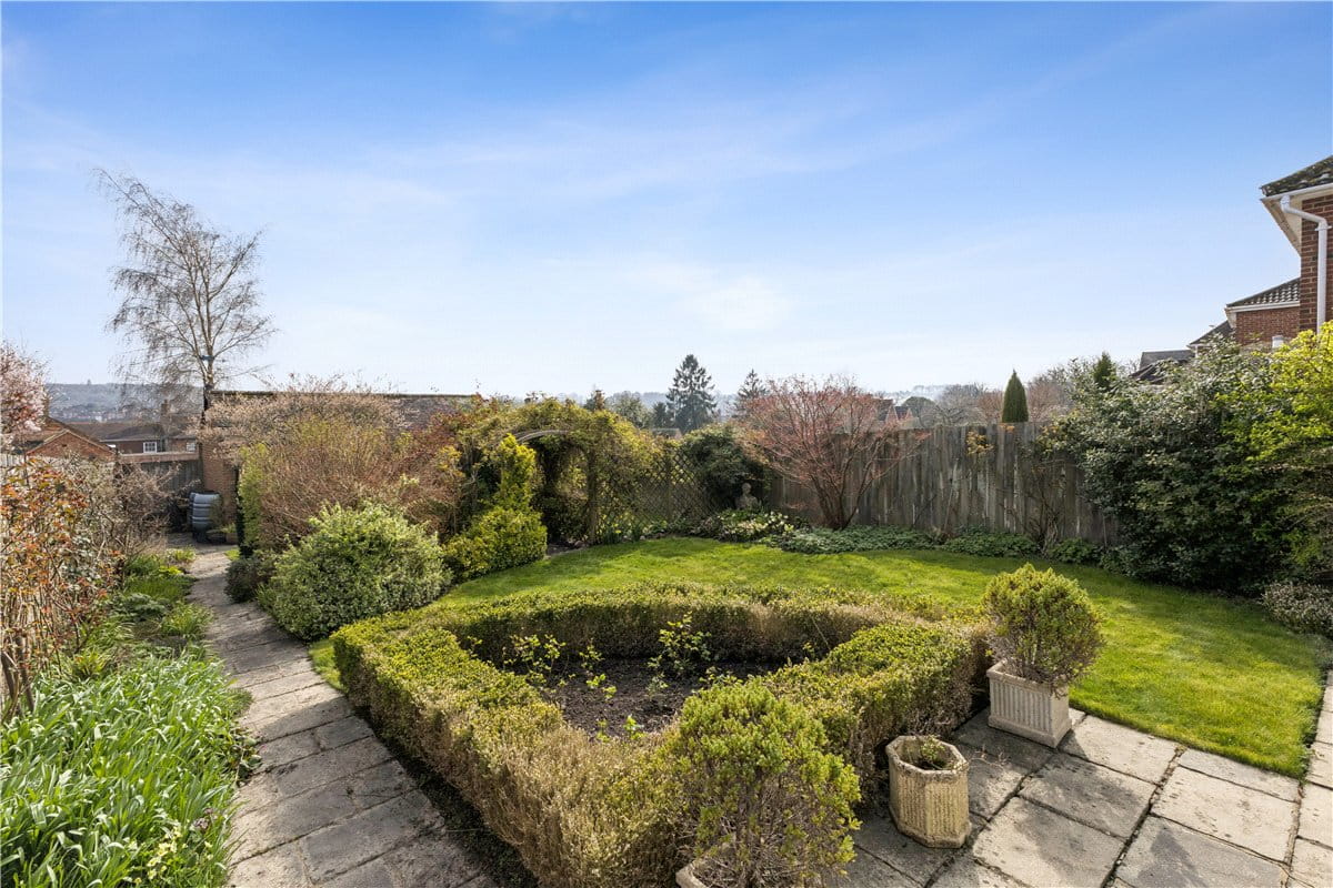 3 bedroom house, Back Lane, Marlborough SN8 - Sold STC