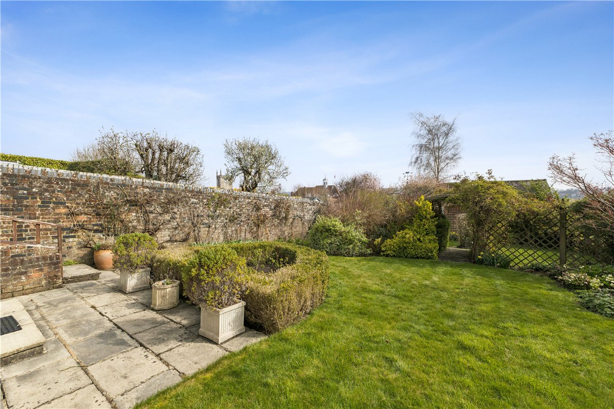 3 bedroom house, Back Lane, Marlborough SN8 - Sold STC