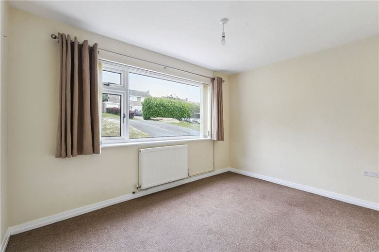 3 bedroom bungalow, West Manton, Manton SN8 - Available