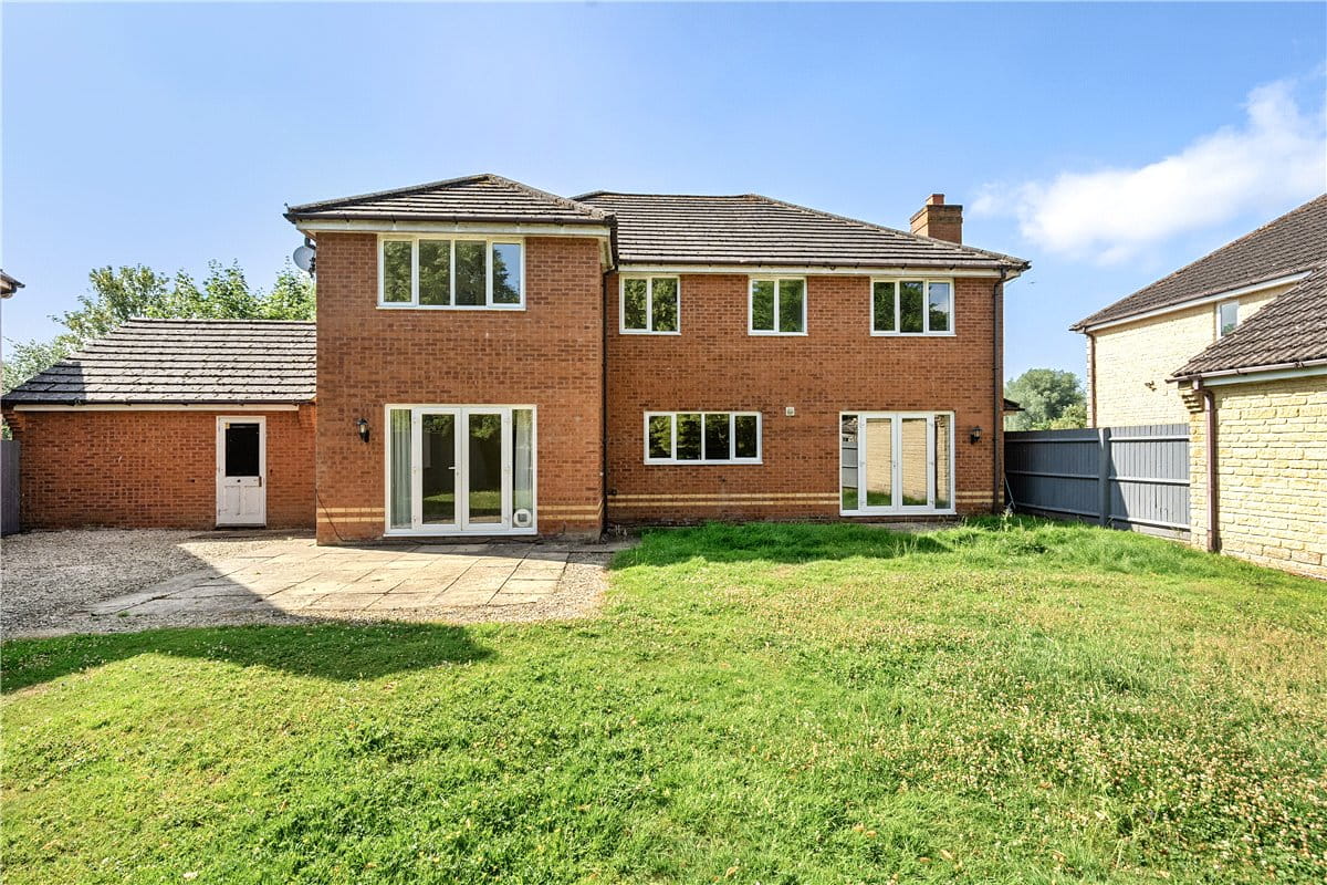 5 bedroom house, Lake View, Calne SN11 - Sold