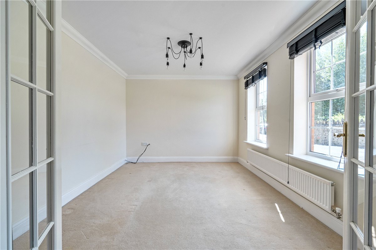 5 bedroom house, Lake View, Calne SN11 - Sold