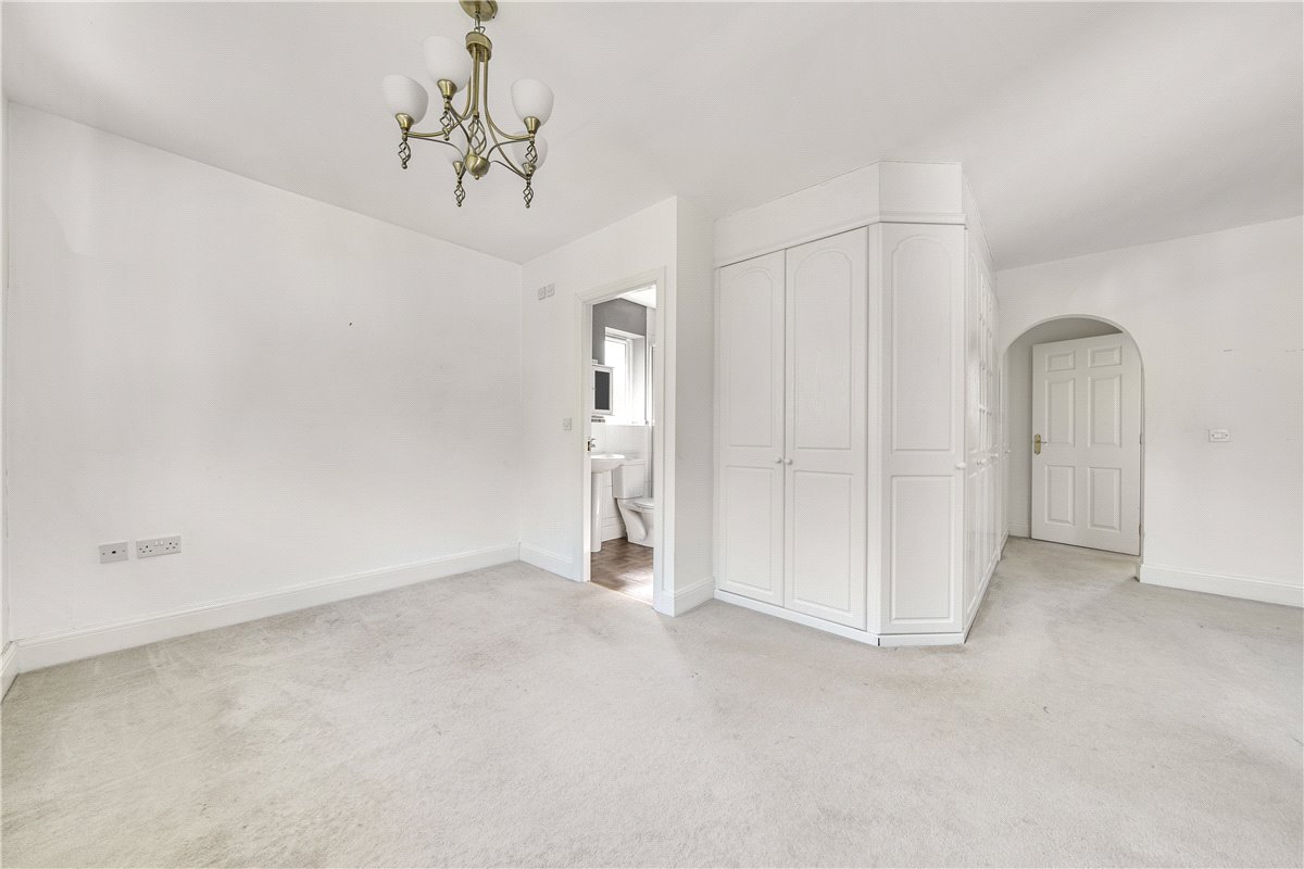 5 bedroom house, Lake View, Calne SN11 - Sold