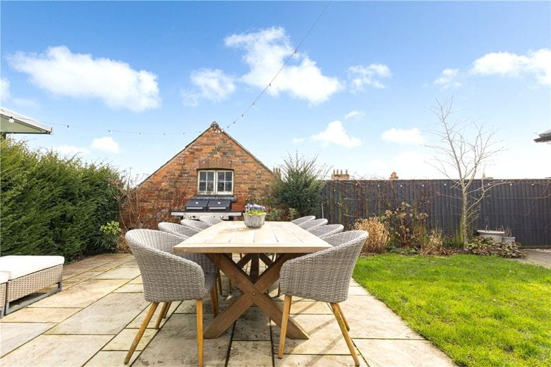 4 bedroom house, Blowhorn Street, Marlborough SN8 - Sold STC