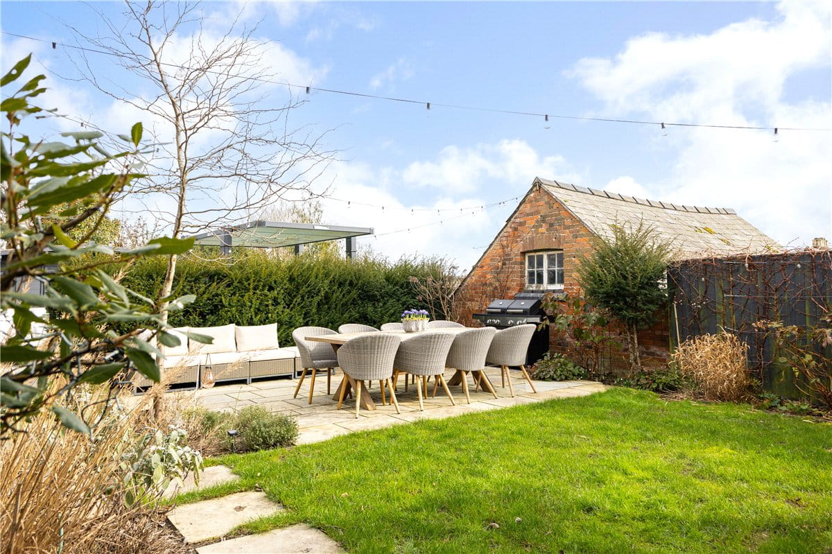 4 bedroom house, Blowhorn Street, Marlborough SN8 - Sold STC