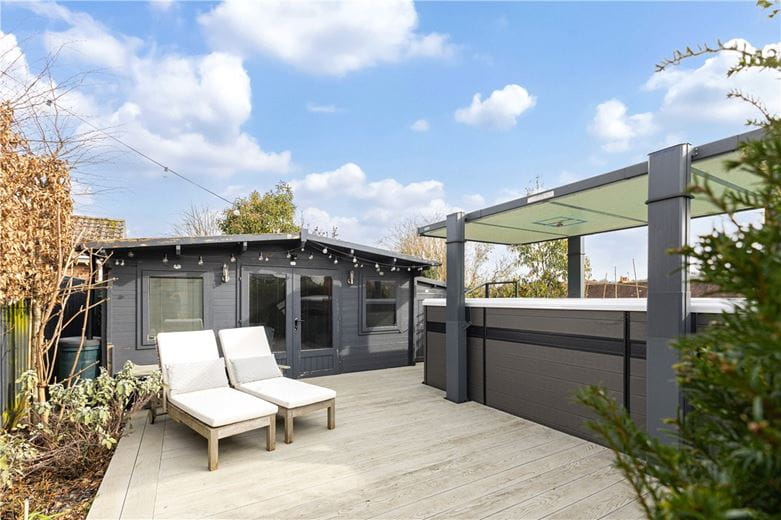 4 bedroom house, Blowhorn Street, Marlborough SN8 - Sold STC