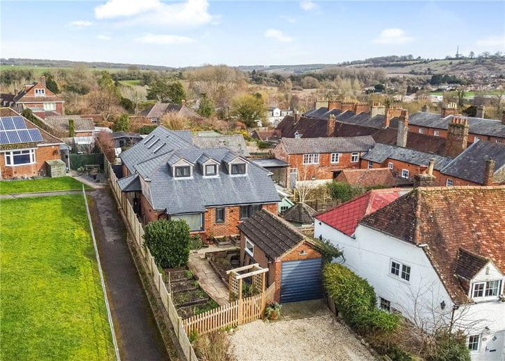 4 bedroom house, Blowhorn Street, Marlborough SN8 - Sold STC