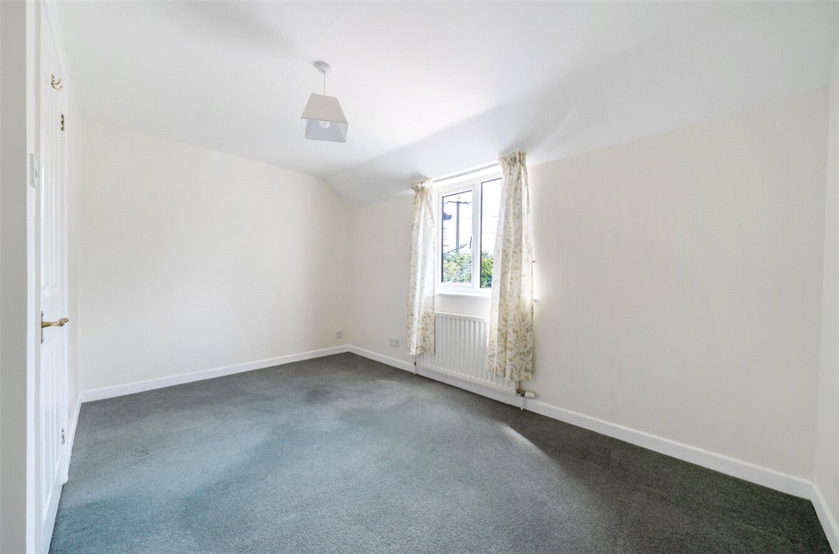 3 bedroom house, Yatesbury, Calne SN11 - Available