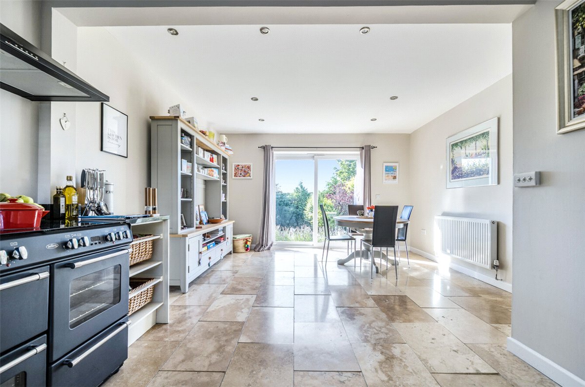 4 bedroom house, Manton Hollow, Manton SN8 - Available