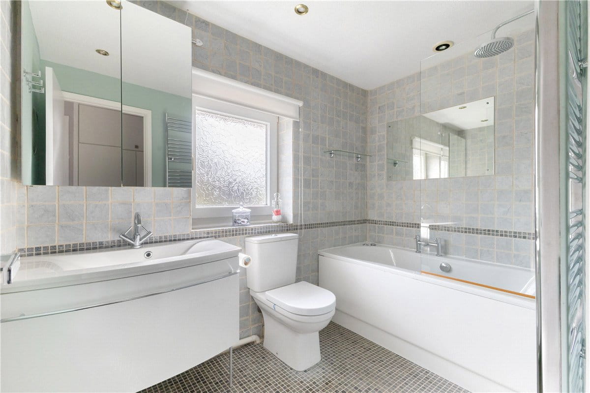 4 bedroom house, Ogbourne St. George, Marlborough SN8 - Sold STC