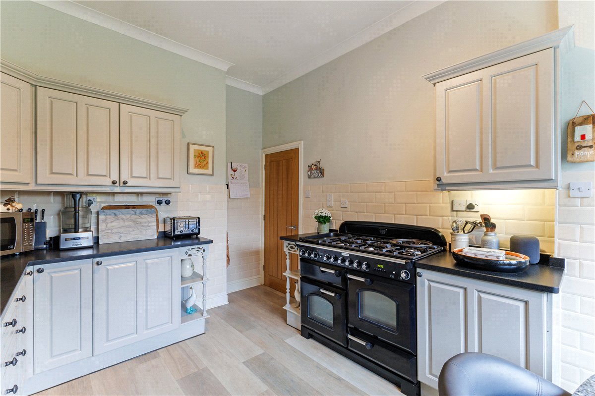 4 bedroom house, Russley Park, Baydon SN8 - Available