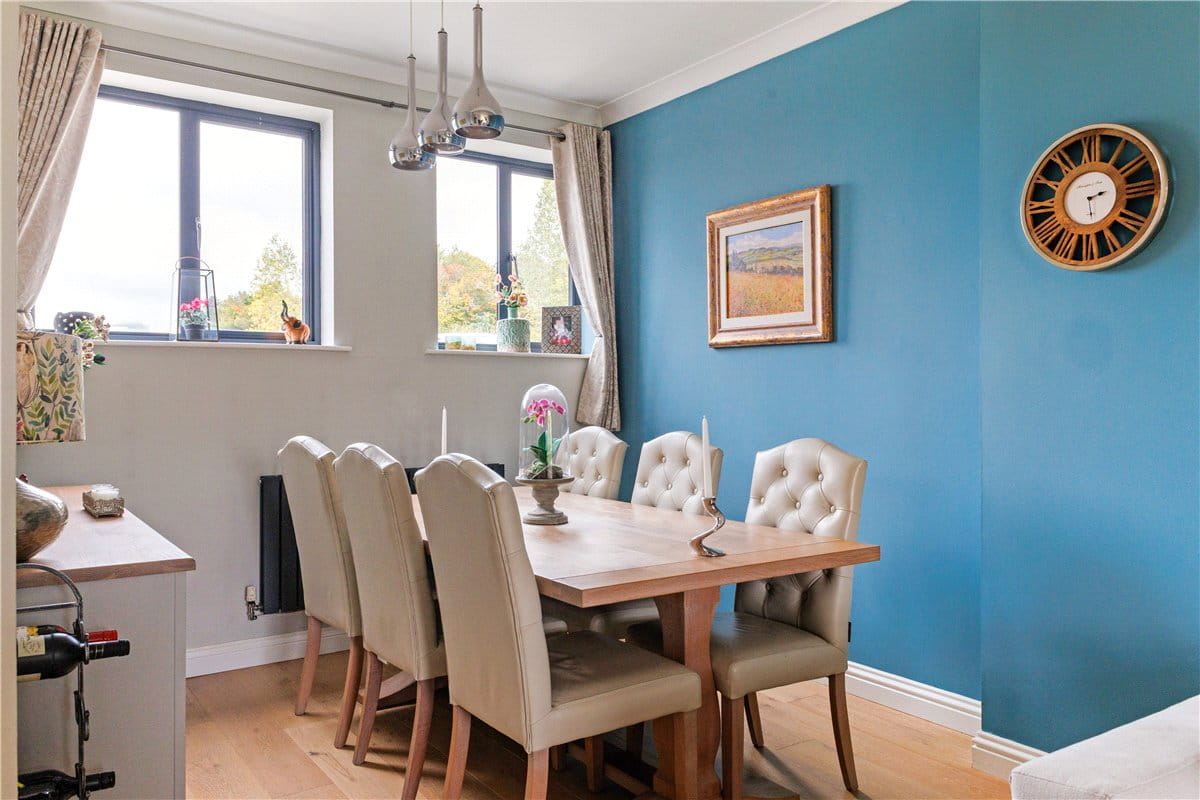 4 bedroom house, Russley Park, Baydon SN8 - Available