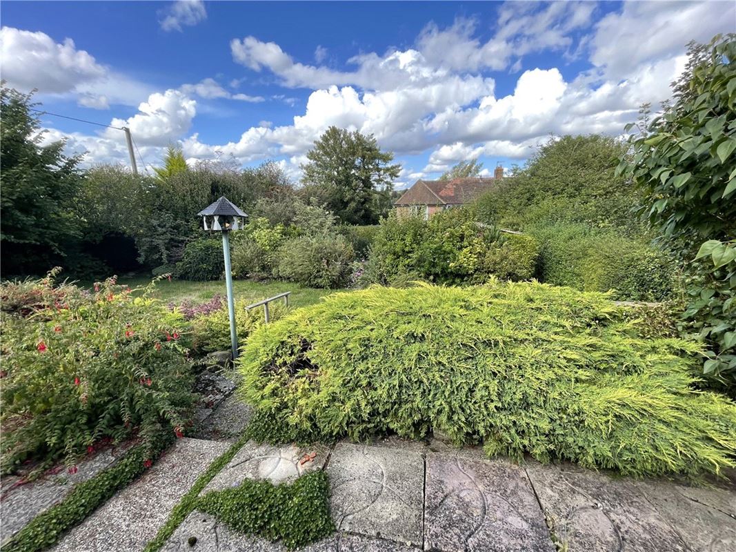 2 bedroom bungalow, Manton Close, Manton SN8 - Sold STC