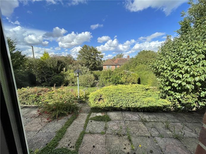 2 bedroom bungalow, Manton Close, Manton SN8 - Sold STC