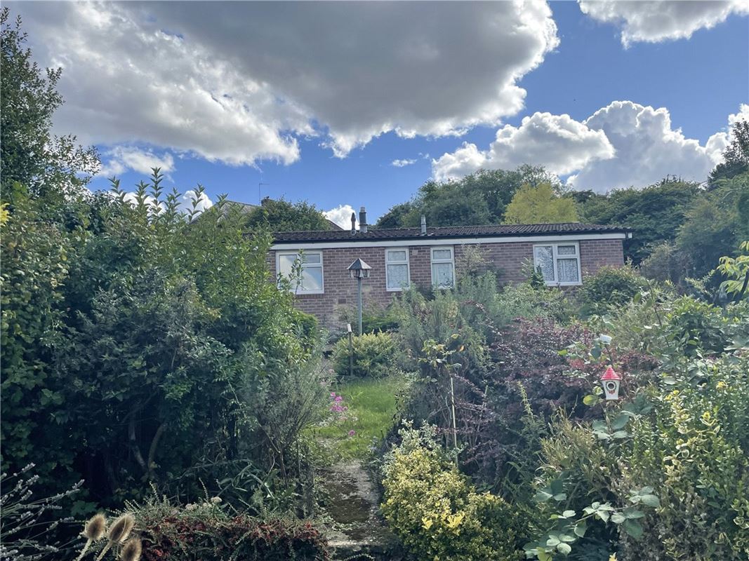 2 bedroom bungalow, Manton Close, Manton SN8 - Sold STC