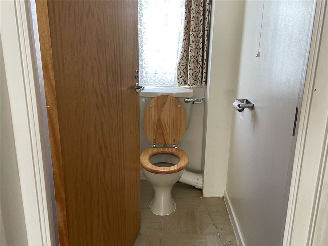 2 bedroom bungalow, Manton Close, Manton SN8 - Sold STC