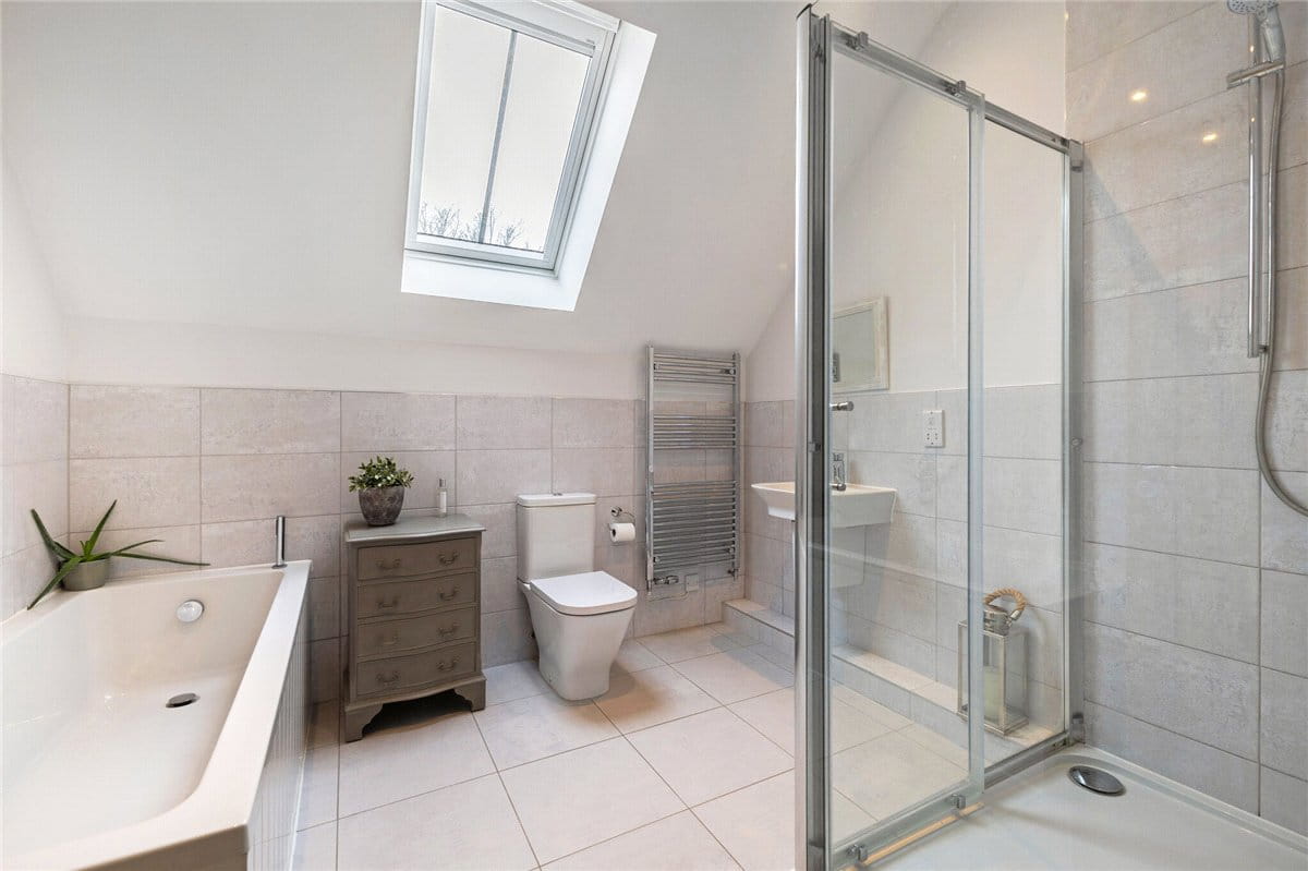 3 bedroom house, Old Dairy Lane, Winterbourne Monkton SN4 - Sold STC