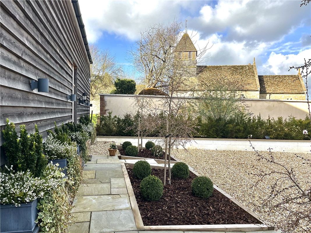 3 bedroom house, Old Dairy Lane, Winterbourne Monkton SN4 - Sold STC