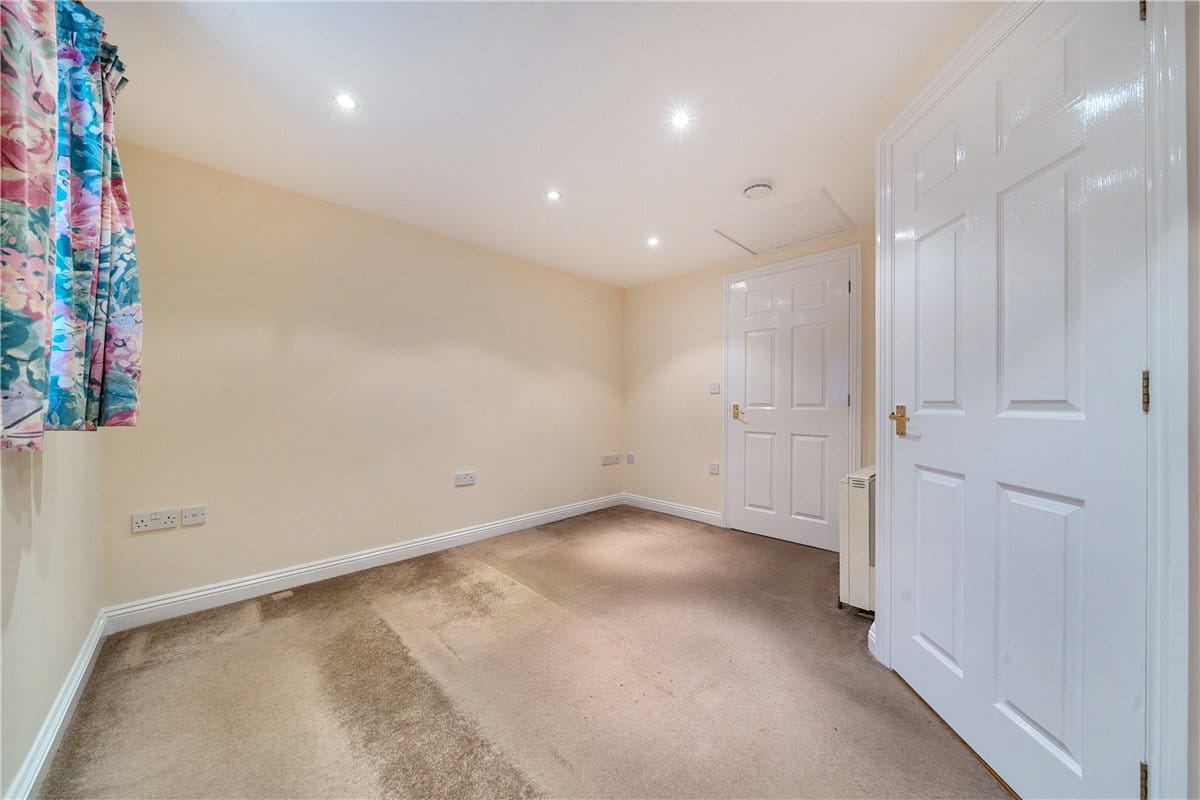 1 bedroom house, George Lane, Marlborough SN8 - Available