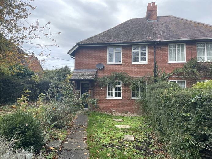 3 bedroom house, Beckhampton Road, Avebury Trusloe SN8 - Available