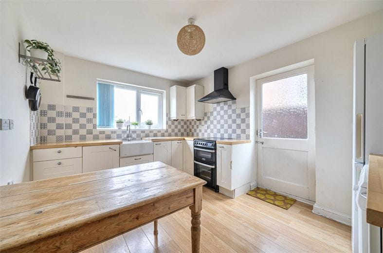 3 bedroom house, Five Stiles Road, Marlborough SN8 - Available