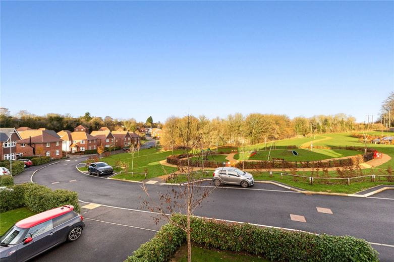 4 bedroom house, Jennings Road, Marlborough SN8 - Available